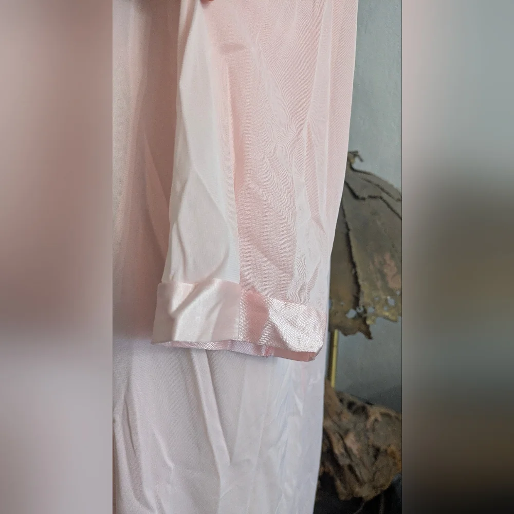 Vintage 70s-80s Vanity Fair Women's Light Pink Nylon Robe Intimates Size L - Picture 7 of 9